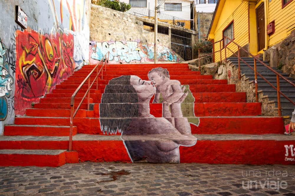 Qué ver en Valparaíso: escaleras pintadas