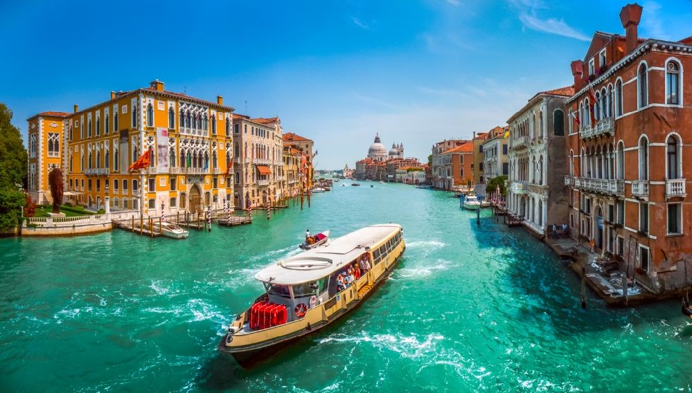 Gran Canal y vaporetto, Venecia