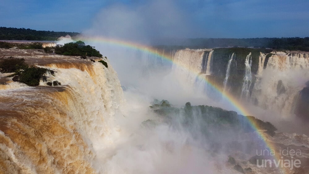 Cataratas del Iguazú: Argentina y Brasil