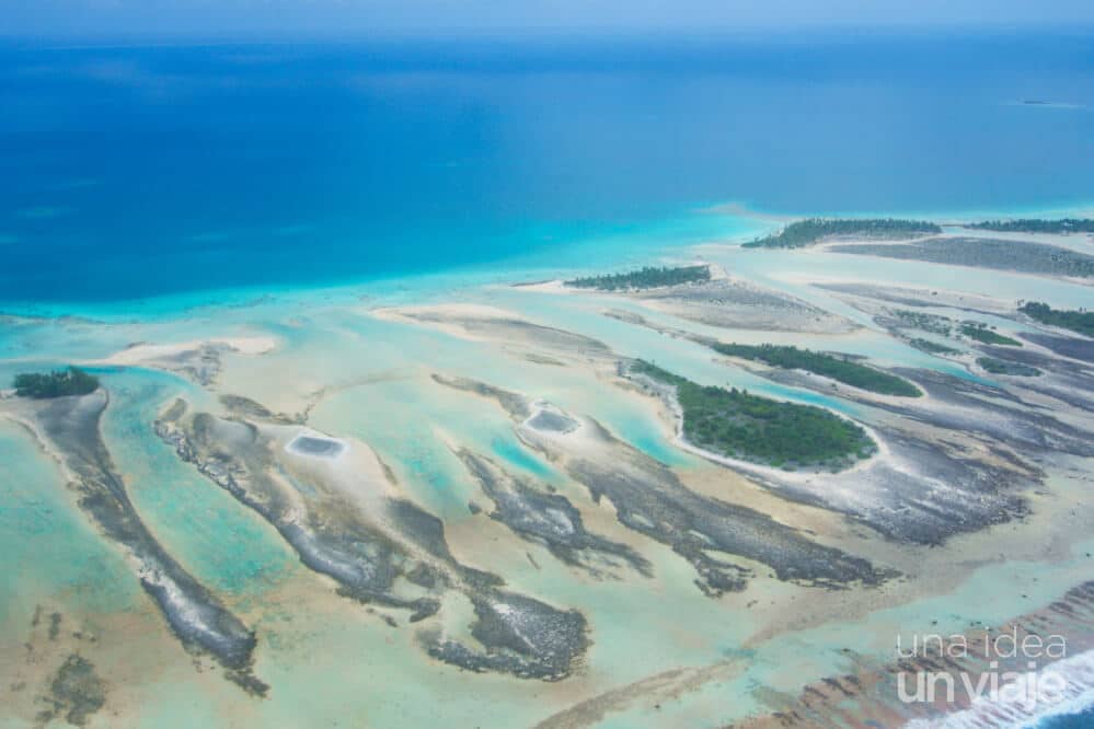 Vista aérea de atolón de Tikehau