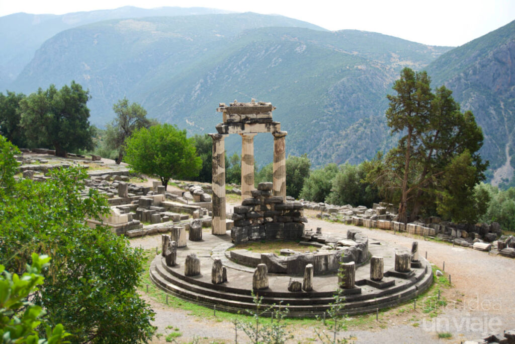 Visitar Delfos oráculo Grecia