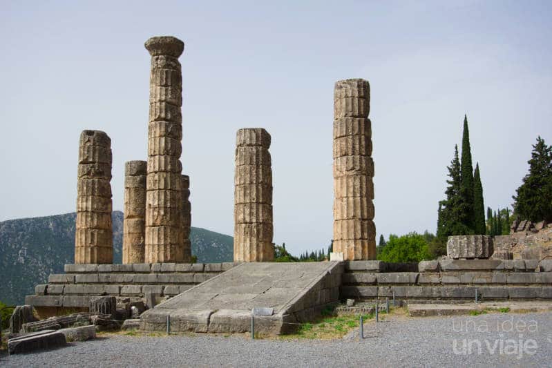 Templo de Apolo en Delfos, donde estaba el oráculo