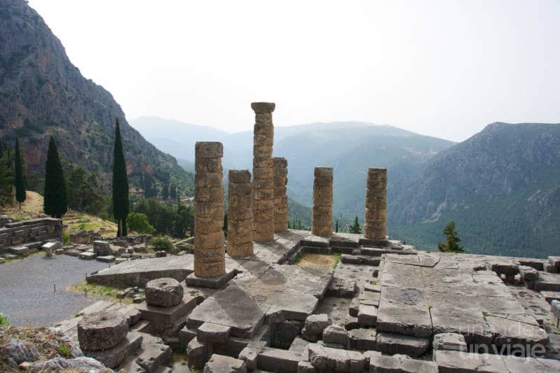 Visitar Delfos: templo de Apolo